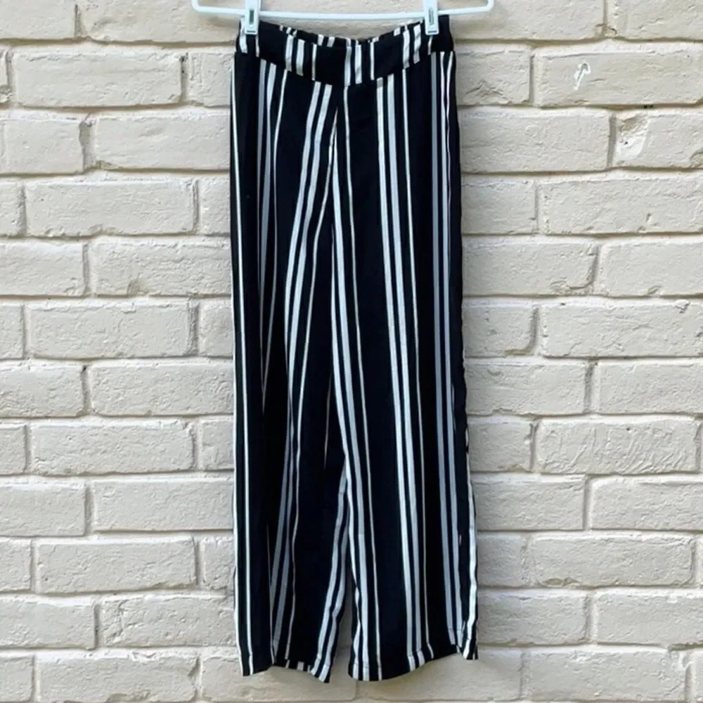 Take 50% OFF- Live To Be Spoiled Black&White 2pc Croptop & Pant, Size-XS